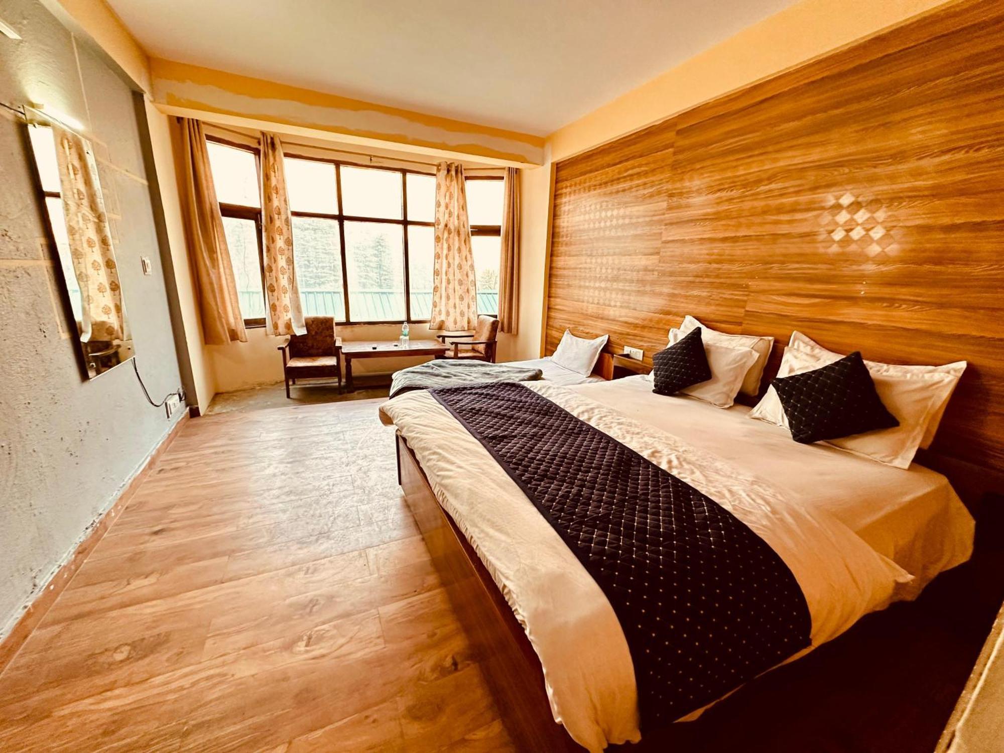 Hotel D Kanchan Manali ภายนอก รูปภาพ